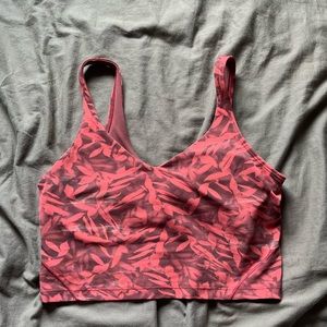 Red detailed align tank
